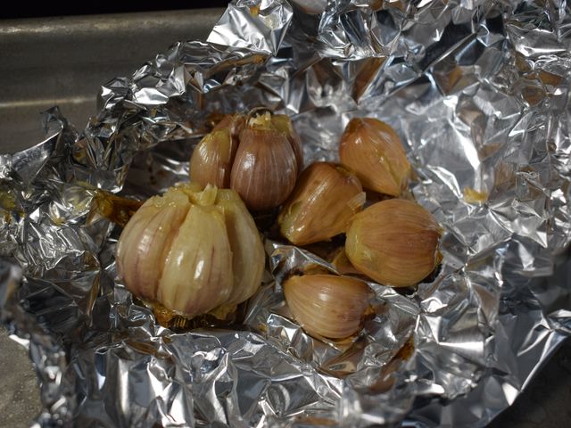 image of roasted garlic bulbs