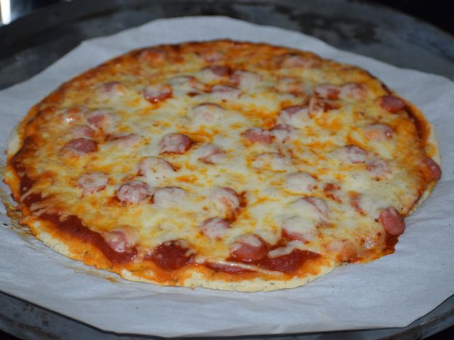 image of cooked pizza